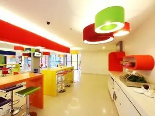 Pop! Hotel Kuta Beach 2*, Кута Индонезия